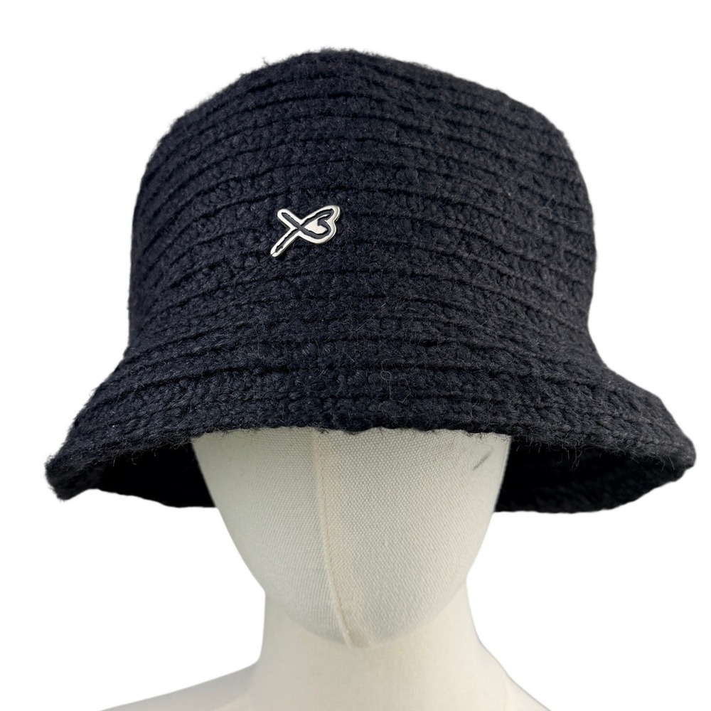 Vintage Betmar New York Black Crochet Knit Bucket Hat Logo Pin Cloche Cap 90s